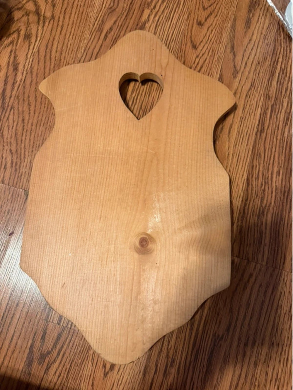 Vintage Wood Cutting Board Heart Cutout Farmhouse/Cottagecore Kitchen Wall Decor